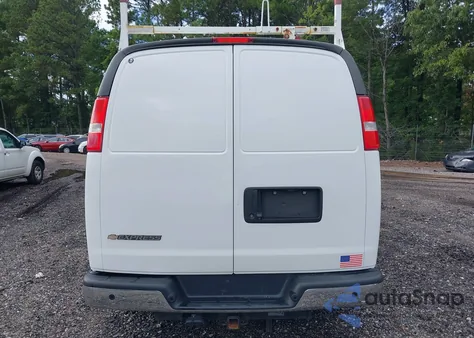 2020 Chevrolet Express Cargo Rwd 2500 Regular Wheelbase Wt from USA, damaged, VIN 1GCWGAFG2L1268286